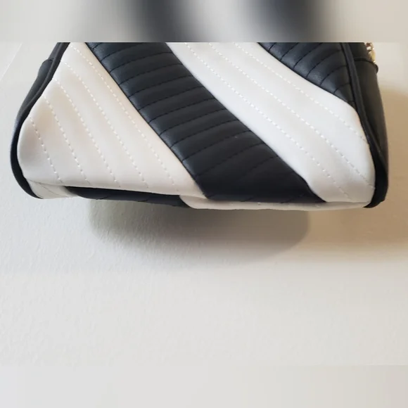 Olivia Miller Black White Strips Crossbody Shoulder Bag - Picture 2 of 6